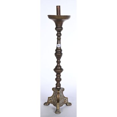 PIQUE-CIERGE en bronze doré d’époque XVIIIè....