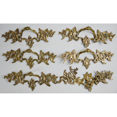LOT DE 6 POIGNEES et 2 éléments en bronze...