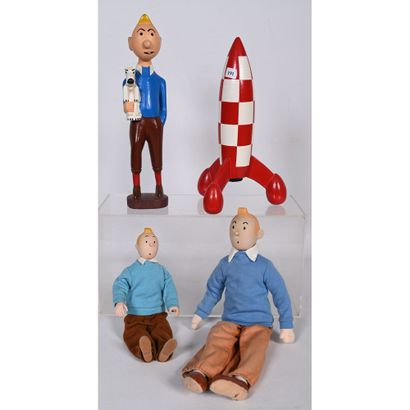 3 FIGURINES de Tintin, une en bois et 2 en...