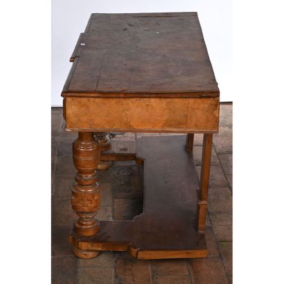 CONSOLE DE STYLE RENAISSANCE ESPAGNOLE en...