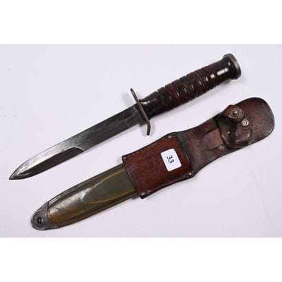 COUTEAU DE COMBAT US M3, Case sur garde.