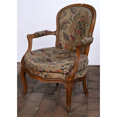 FAUTEUIL CABRIOLET DE STYLE LOUIS XV en bois...