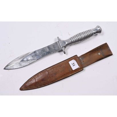 COUTEAU DE COMBAT Coustra Style Super 113....