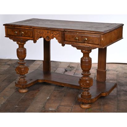 CONSOLE DE STYLE RENAISSANCE ESPAGNOLE en...
