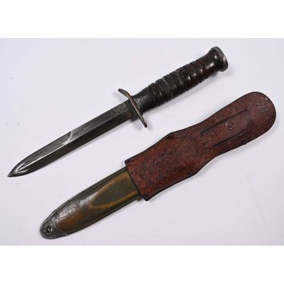 COUTEAU DE COMBAT US M3, Case sur garde.