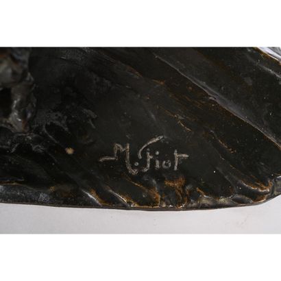 FIOT Maximilien. «Balbuzard pêcheur». Bronze...