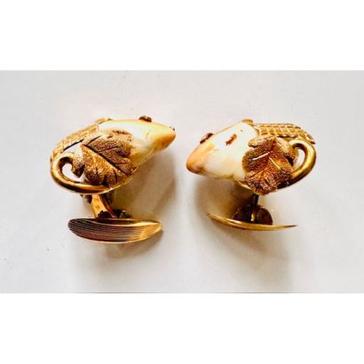 PAIRE DE BOUTONS DE MANCHETTE de chasse en...