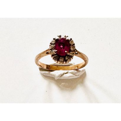 PETITE BAGUE en or 585°/°° ornée d’un rubis...