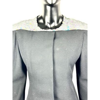 PACO RABANNE. Paulée jacket. Round collar...