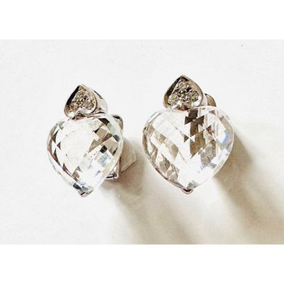 PAIR OF EARRINGS in white gold 750°/°° set...