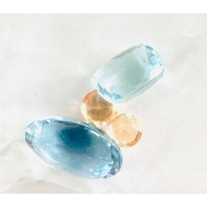 4 fine gemstones, one aquamarine, one blue...