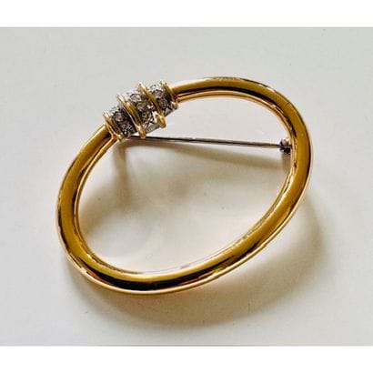 Oval scarf thong in yellow gold 750°/°° set...