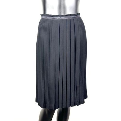 HERMES Paris. Permanent pleated silk skirt....