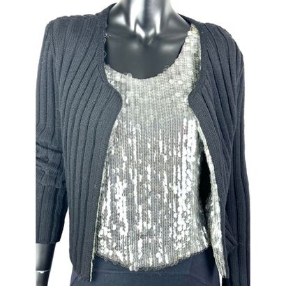 CHANEL. Twin set in wool and silk textured...