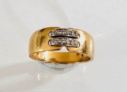 RING in yellow gold 750°/°° set with 2 diamond-set...