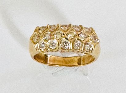 RING in yellow gold 750°/°° set with 16 diamonds...
