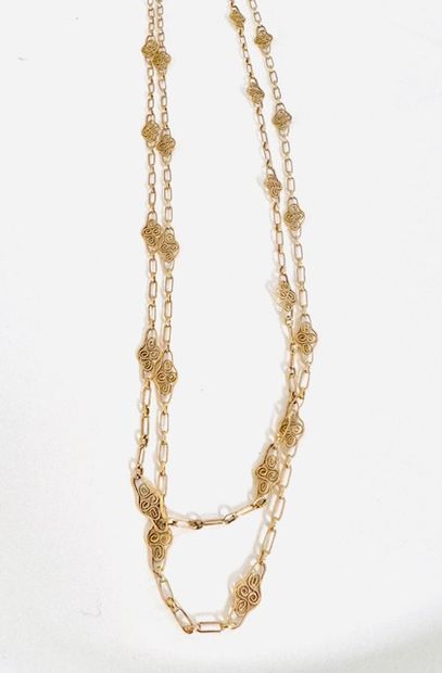 1900. WATCH CHAIN in gold 750°/°° filigree...