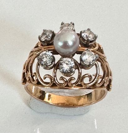 BAGUE dôme en or jaune filigrané 750°/°°...