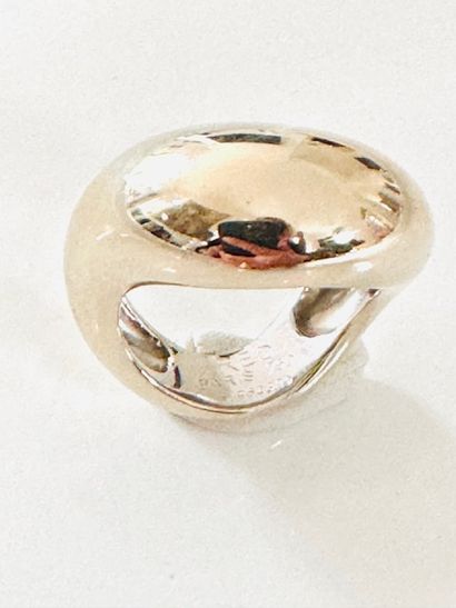 FRED. RING in white gold 750°/°°. Signed...