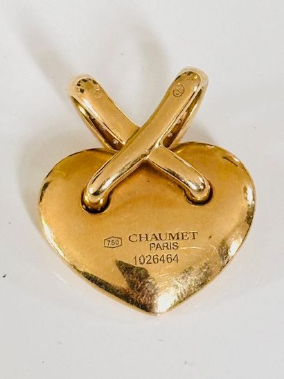 CHAUMET Paris. PENDANT Coeur grand modèle...