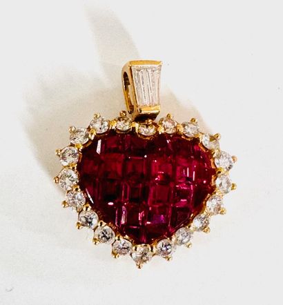 Heart pendant in yellow gold 750°/°° paved...