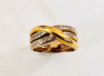 RING 3 bands, 2 set with diamonds. TDD.54....
