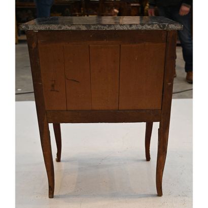 OHNEBERG. PETITE COMMODE SAUTEUSE TRANSITION...