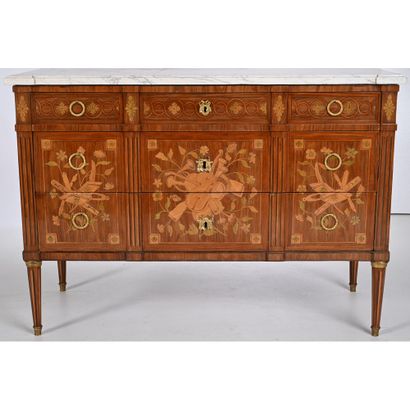 DESTER. COMMODE LOUIS XVI en placage de bois...
