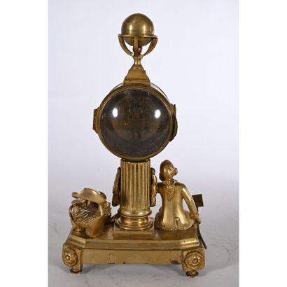 PENDULE LOUIS XVI joli modèle au jardinier...