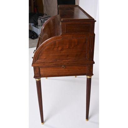 LELEU Jean-François. BUREAU A CYLINDRE LOUIS...