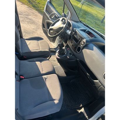 Peugeot partner 1,6 litres hdi 90 cv année...