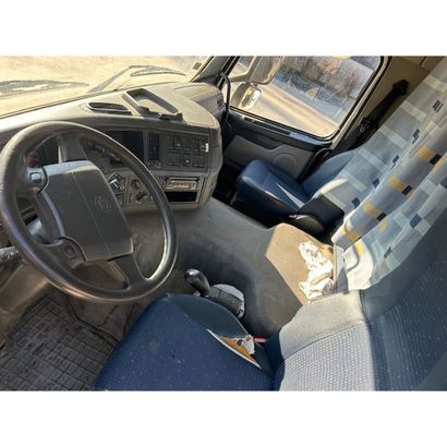 Ensemble tracteur Volvo fm 440 euro 4 avec...