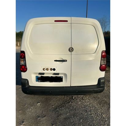 Peugeot partner 1,6 litres hdi 90 cv année...