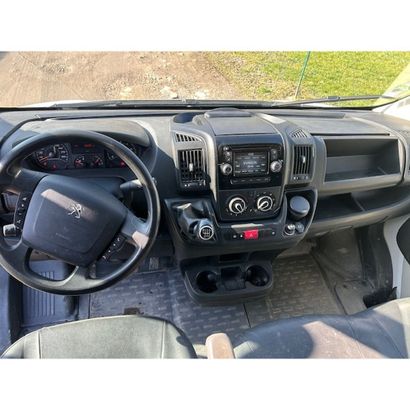 Peugeot boxer phase 3 fourgon l2h1 . 2 litres...