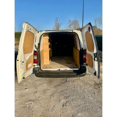 Peugeot partner 1,6 litres hdi 90 cv année...