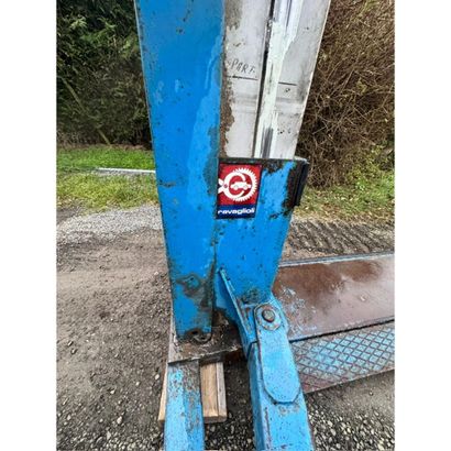 Pont 2 colonnes RAVAGLIOLI 380 V 2 Tonnes....