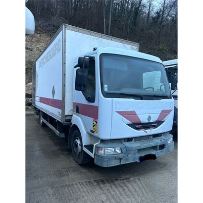 Renault Midlum année 2005 environ 490000...