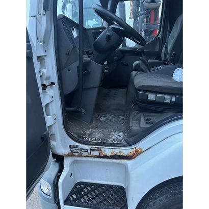 Renault Midlum année 2005 environ 490000...