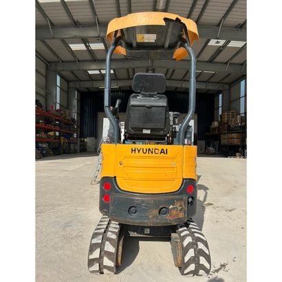 Mini pelle Hyundai r17z-9a année 2019 environ...