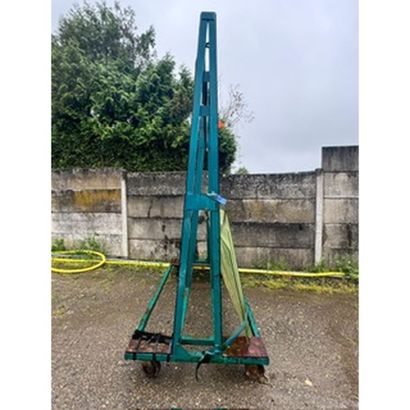 Chariot porte panneaux. (Ce lot sera vendu...