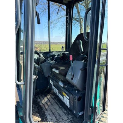 Mini pelle kobelco sk25 sr-6e année 2021...