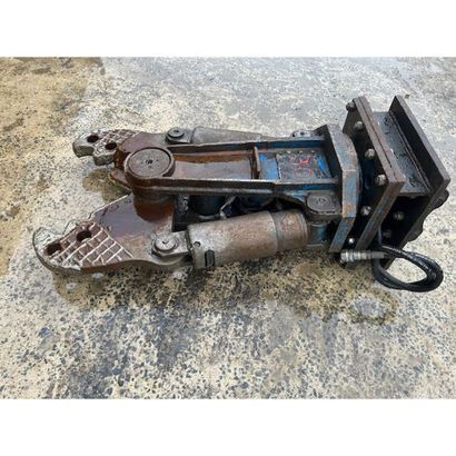 Pince beton hammer de 350. (Ce lot sera vendu...