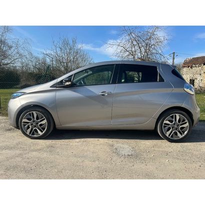 Renault Zoé r240 22kwh 88 cv boîte automatique...
