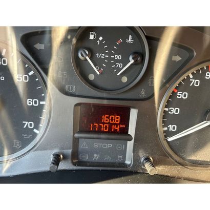 Peugeot partner 1,6 litres hdi 90 cv année...