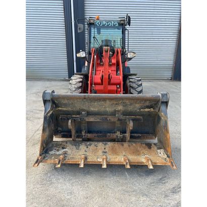 Chargeuse sur Kubota r065 hw équipé fourche...