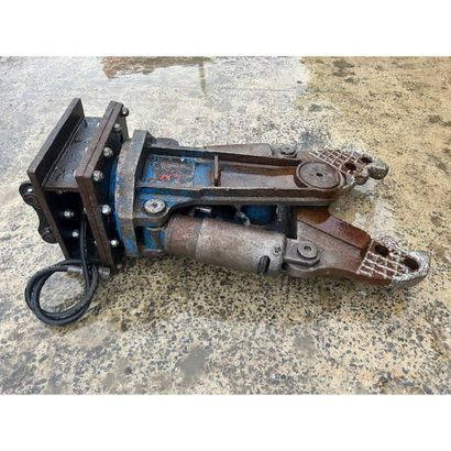 Pince beton hammer de 350. (Ce lot sera vendu...