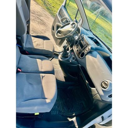 Peugeot partner 1,6 litres hdi 90 cv année...