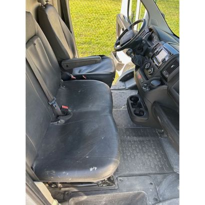 Peugeot boxer phase 3 fourgon l2h1 . 2 litres...
