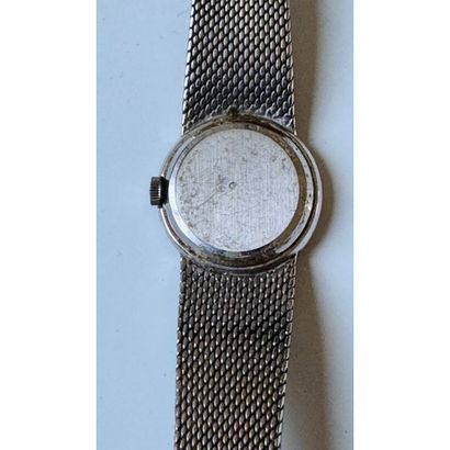 OMEGA. Ladies' watch in white gold. Round...