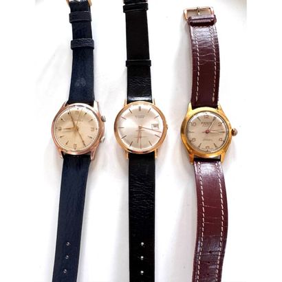 3 WATCHES in gilt metal. Automatic movement....